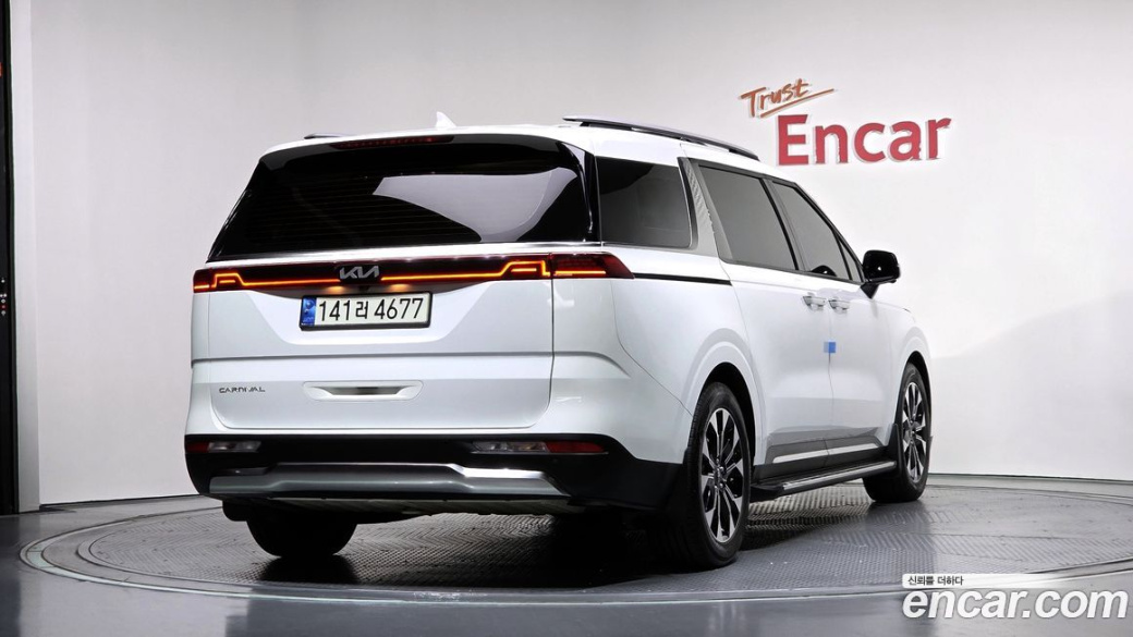 Kia Carnival 9-Seater Signature, 2022