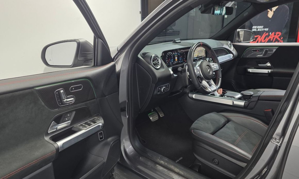 Mercedes-Benz GLB-Class AMG GLB35 4MATIC, 2023