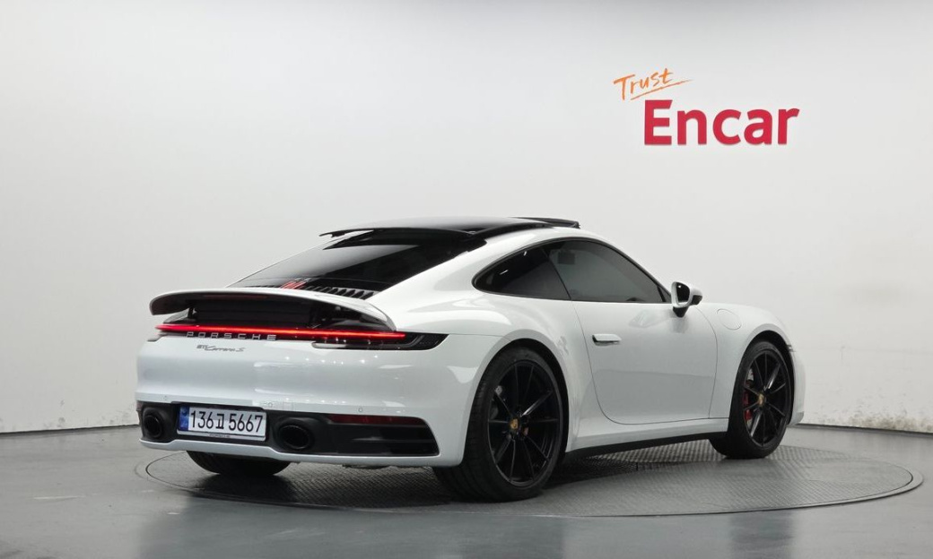 Porsche 911 Carrera S, 2024