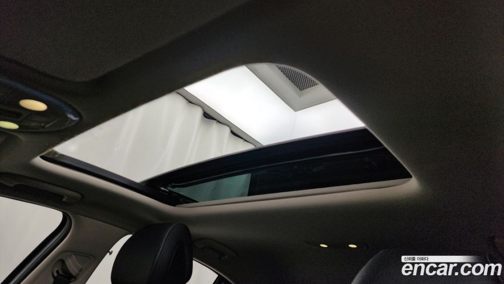 Genesis G70 Gasoline 2.0T 2WD, 2023