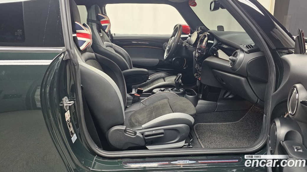 Mini Cooper JCW, 2023