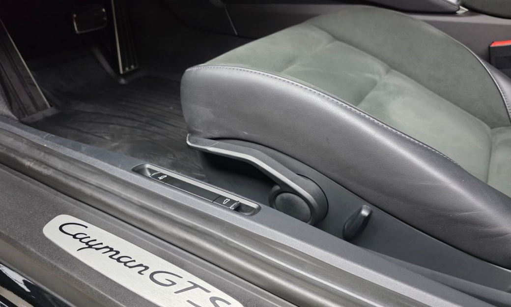 Porsche 718 4.0 GTS, 2024