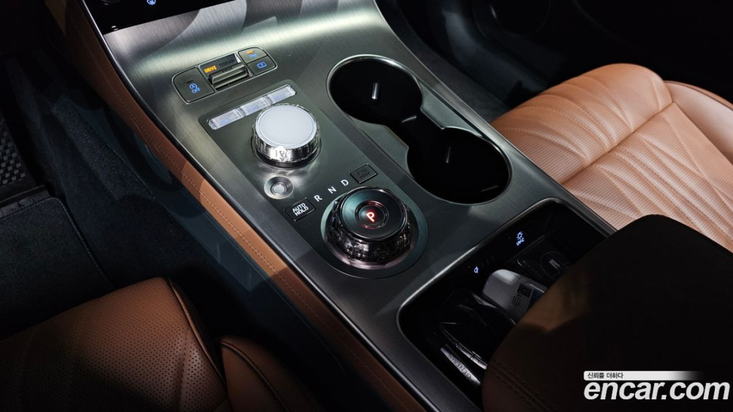 Genesis GV70 2.5T Gasoline AWD, 2025