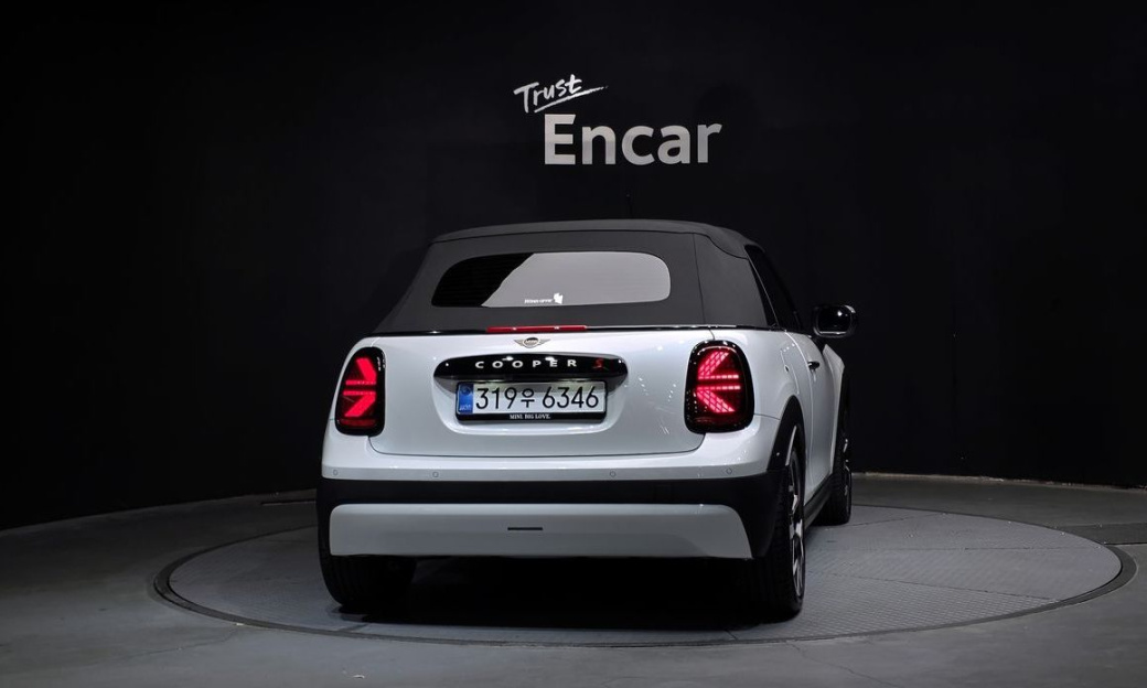 Mini Cooper Convertible Favoured, 2026