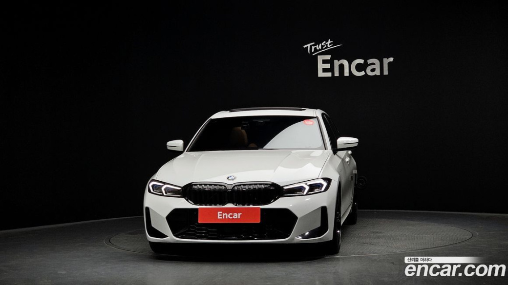 BMW 3-Series 320i M Sport, 2024