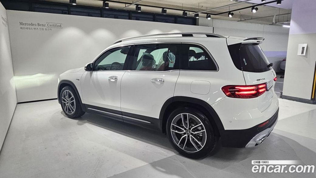 Mercedes-Benz GLB-Class AMG GLB35 4MATIC, 2025