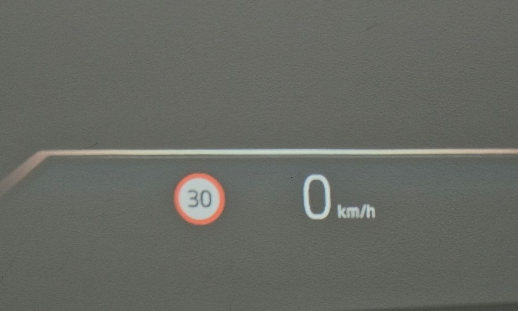 BMW 7-Series 740i xDrive M Sport, 2025
