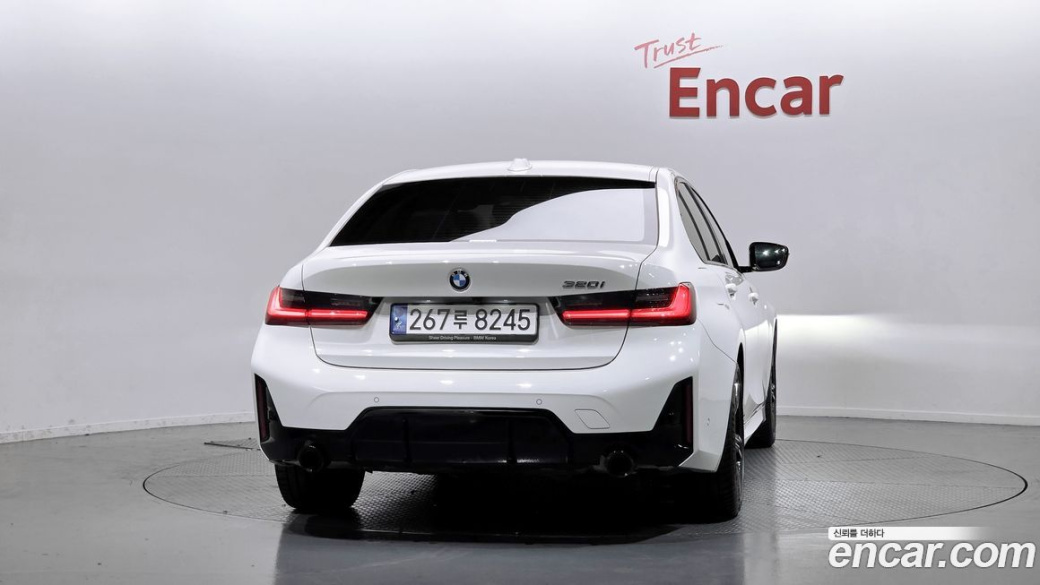 BMW 3-Series 320i M Sport, 2023