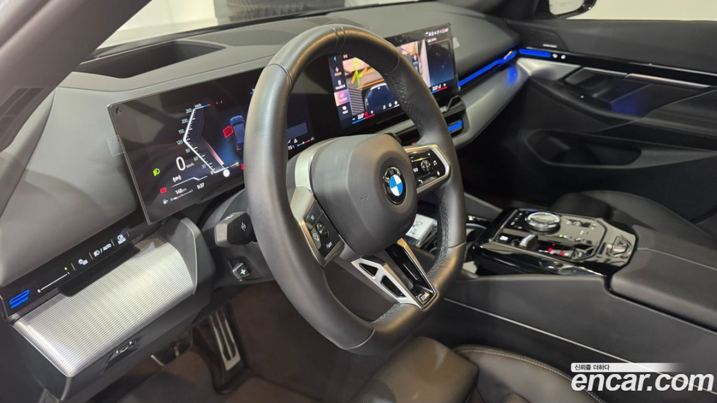 BMW 5-Series 520i M Sport, 2024