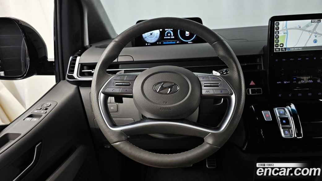 Hyundai Staria 4WD Camper, 2023