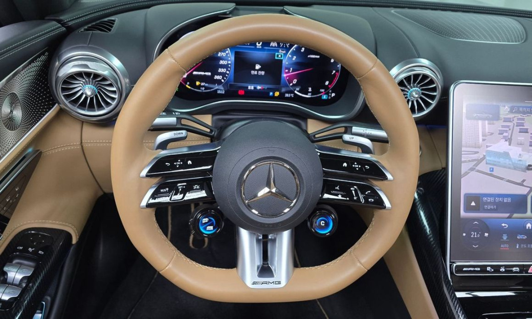 Mercedes-Benz SL-Class AMG SL63 4MATIC+ Manufaktur, 2024
