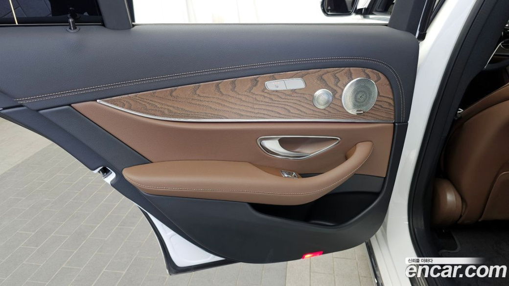 Mercedes-Benz E-Class E220d 4MATIC Exclusive, 2023