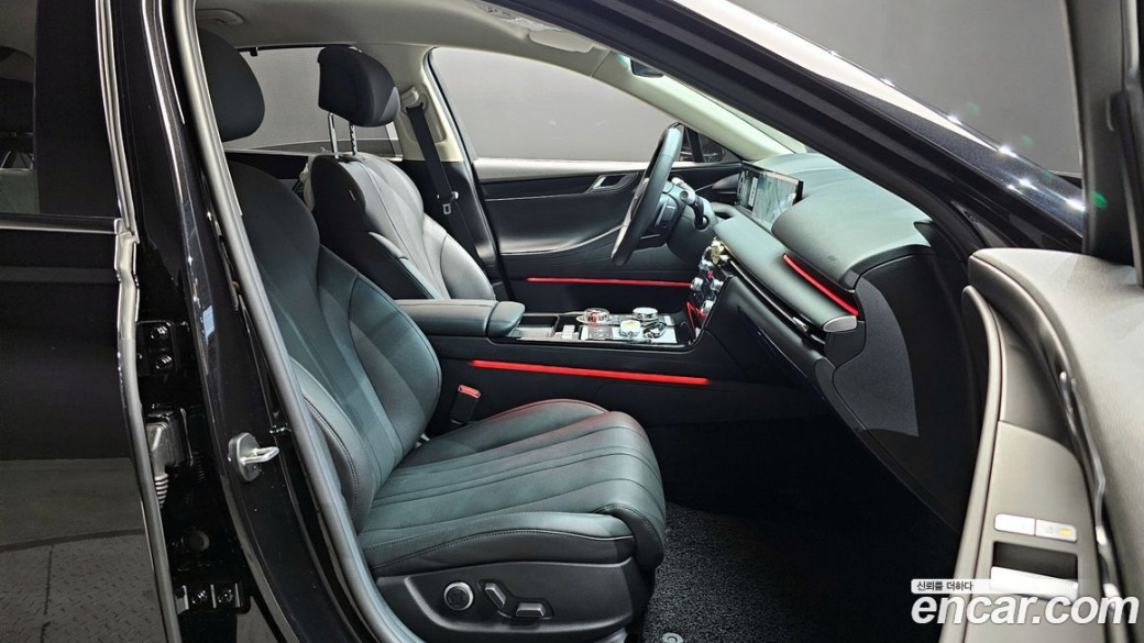 Genesis G80 Gasoline 2.5 Turbo AWD, 2025