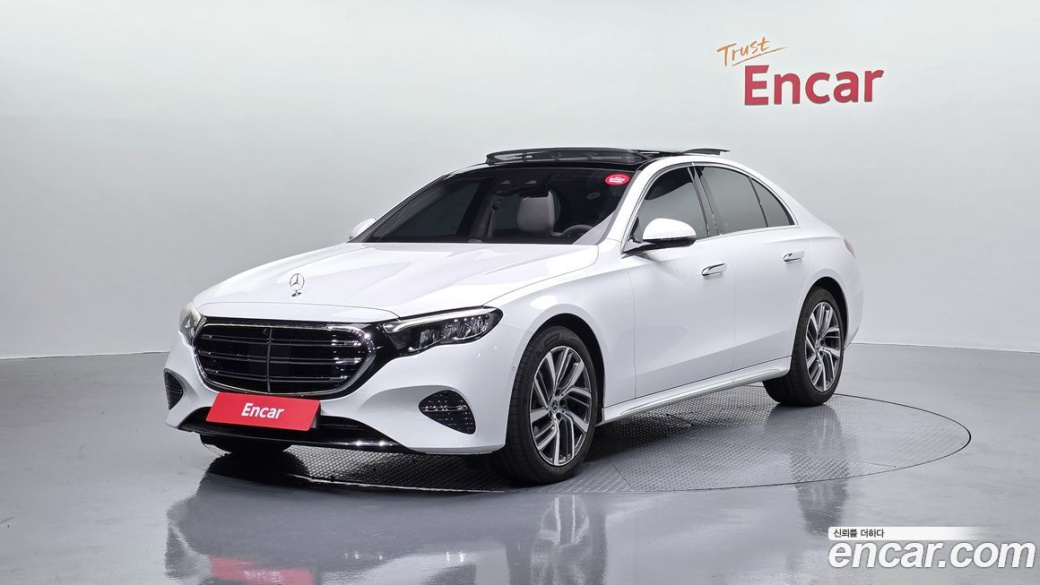 Mercedes-Benz E-Class E220d 4MATIC Exclusive, 2025