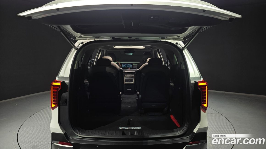 Kia Carnival 9-Seater Noblesse, 2024