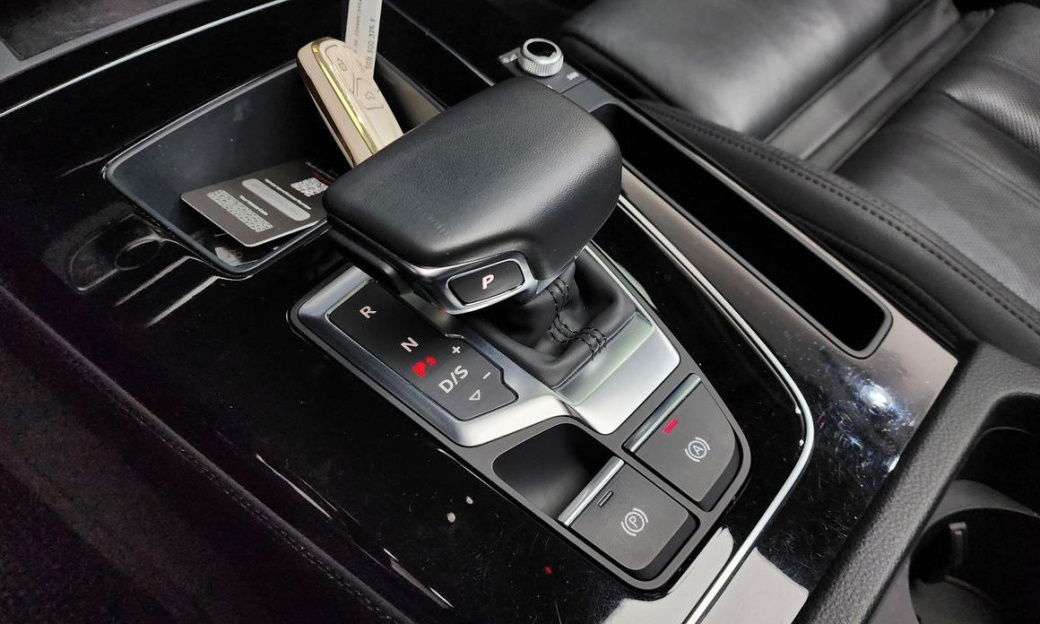 Audi Q5 45 TFSI Quattro Premium, 2022
