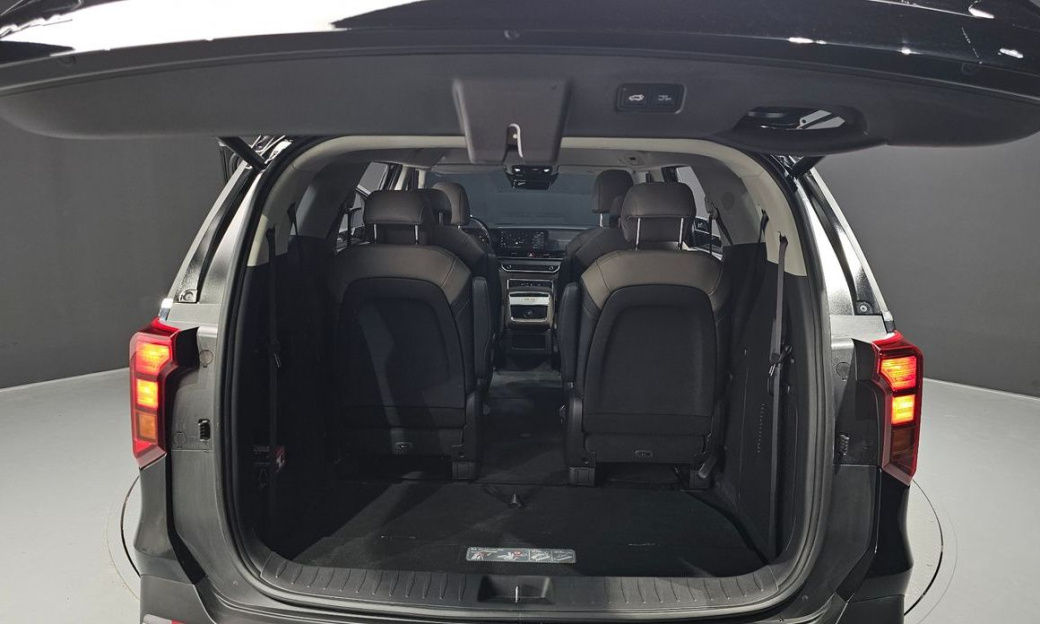 Kia Carnival 9-Seater Noblesse, 2025