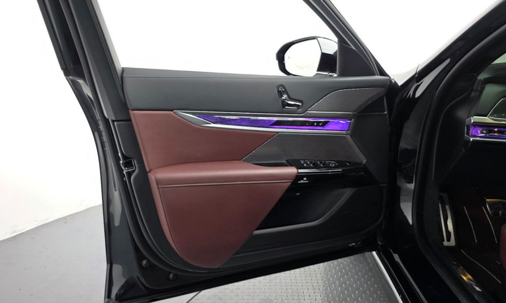 BMW 7-Series 740i xDrive M Sport, 2024