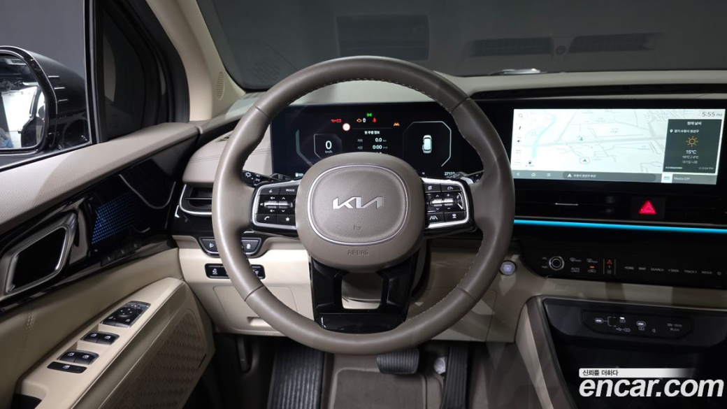 Kia Carnival 9-Seater Gravity, 2025
