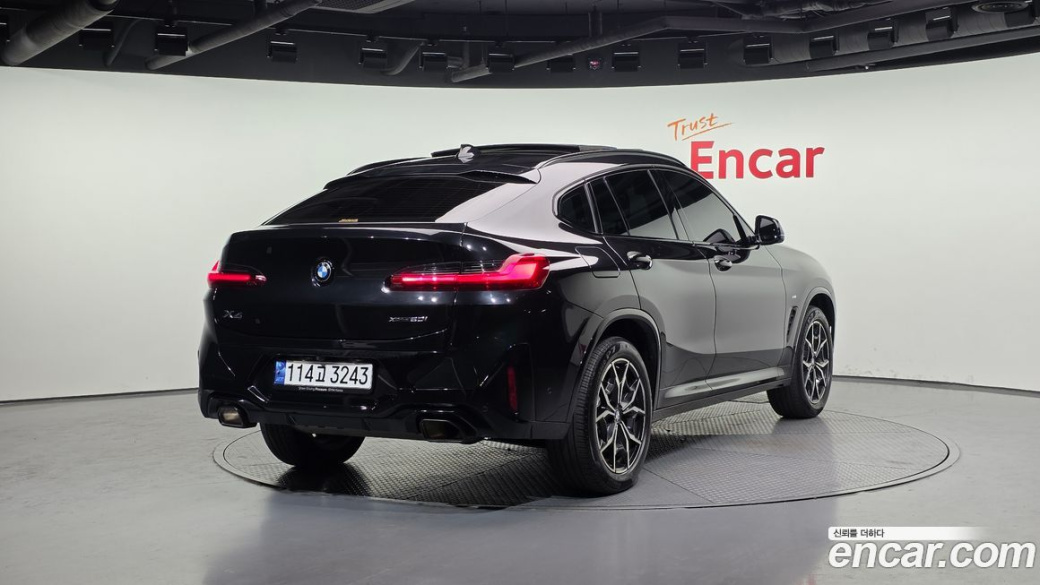 BMW X4 xDrive20i M Sports Pro, 2023