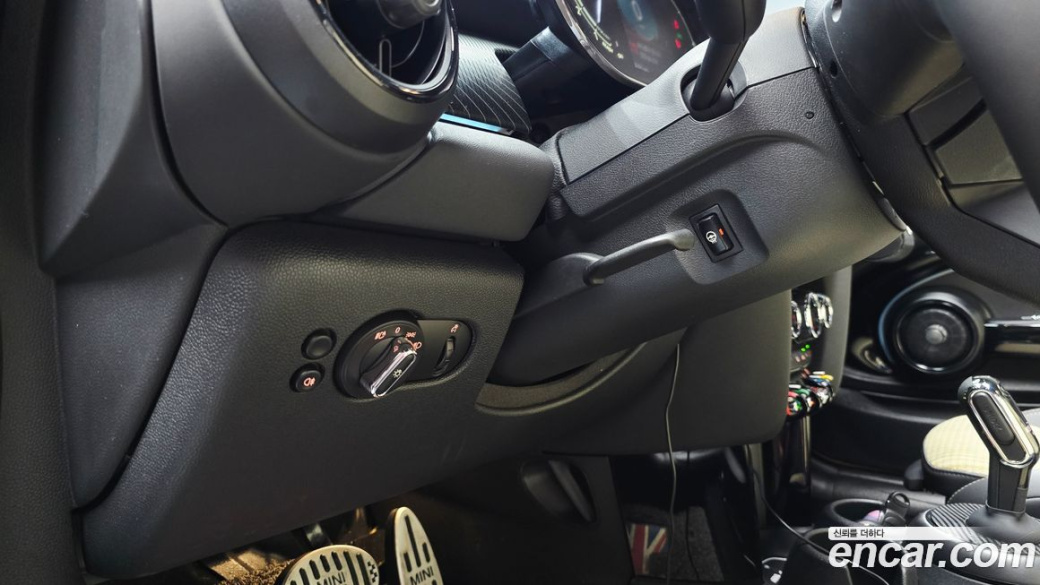 Mini Cooper Convertible Resolute Edition, 2024