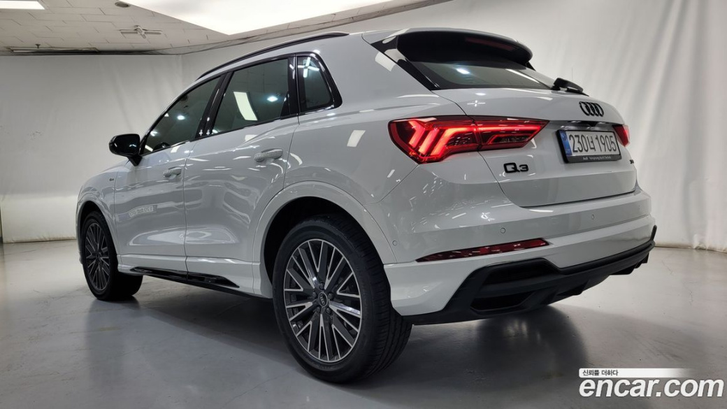 Audi Q3 35 TDI Premium, 2025