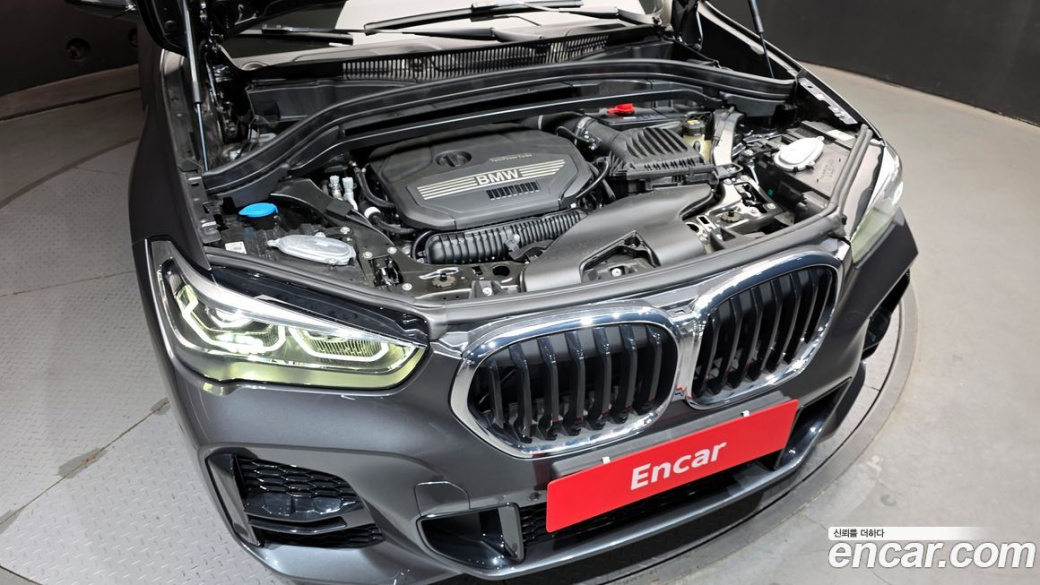 BMW X1 xDrive 20i M Sport, 2022