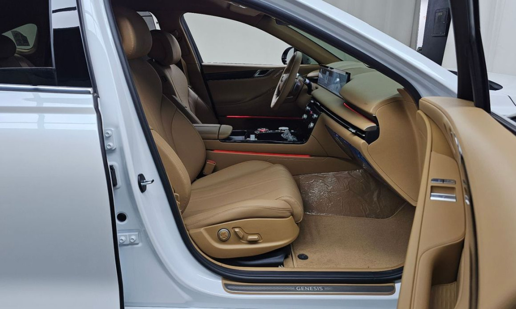 Genesis G80 Gasoline 2.5 Turbo 2WD, 2026