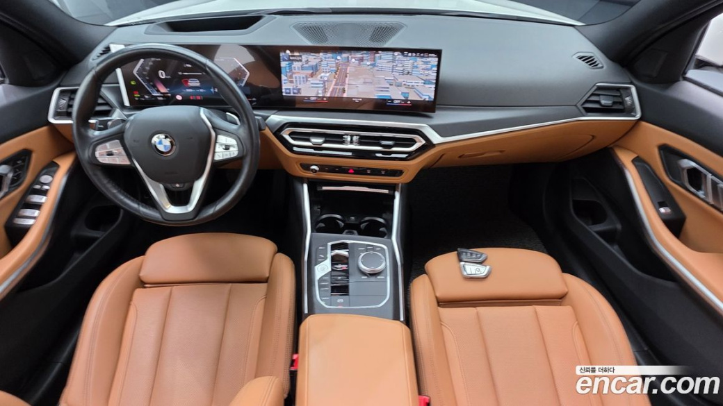 BMW 3-Series 320i, 2024