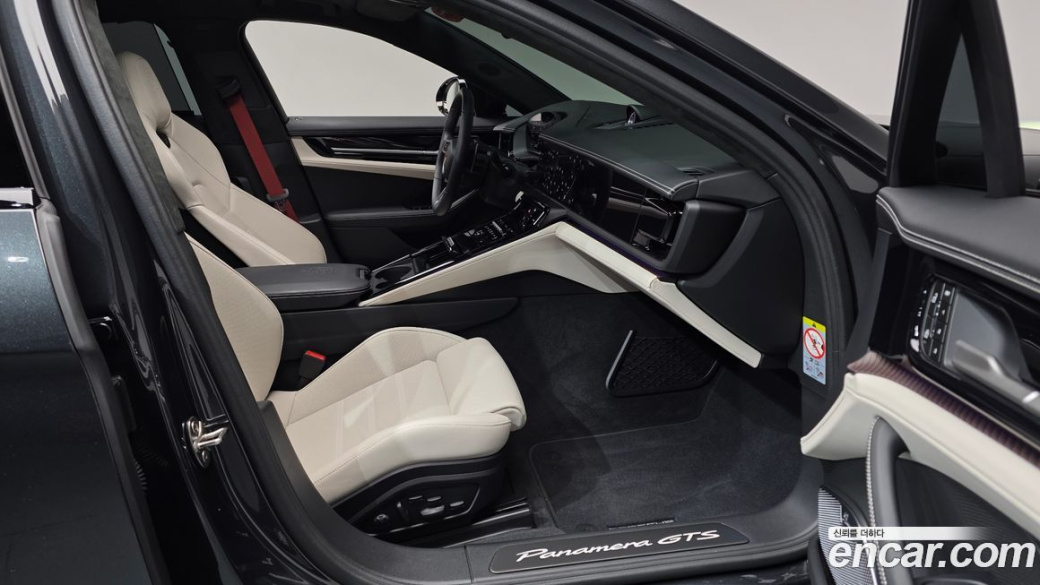 Porsche Panamera 4.0 GTS, 2025
