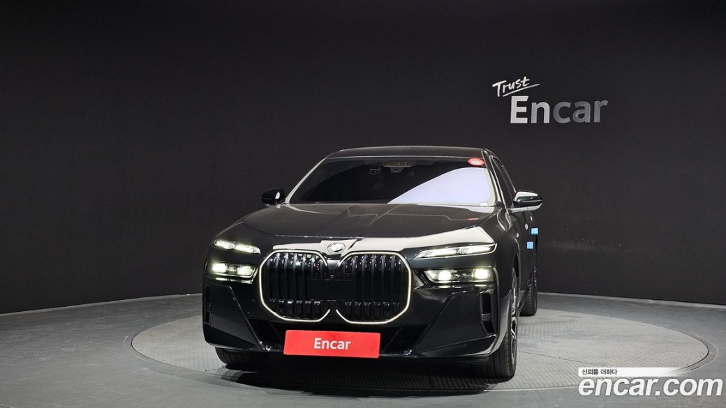 BMW 7-Series 740i xDrive M Sport, 2024