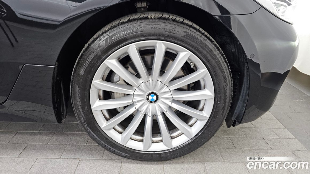 BMW Gran Turismo 630i xDrive Luxury, 2023