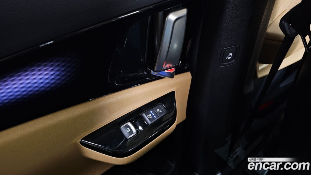 Kia Carnival 7-Seater Signature, 2023
