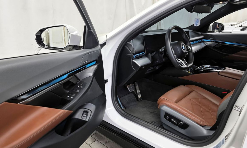 BMW 5-Series 530i xDrive M Sport, 2024