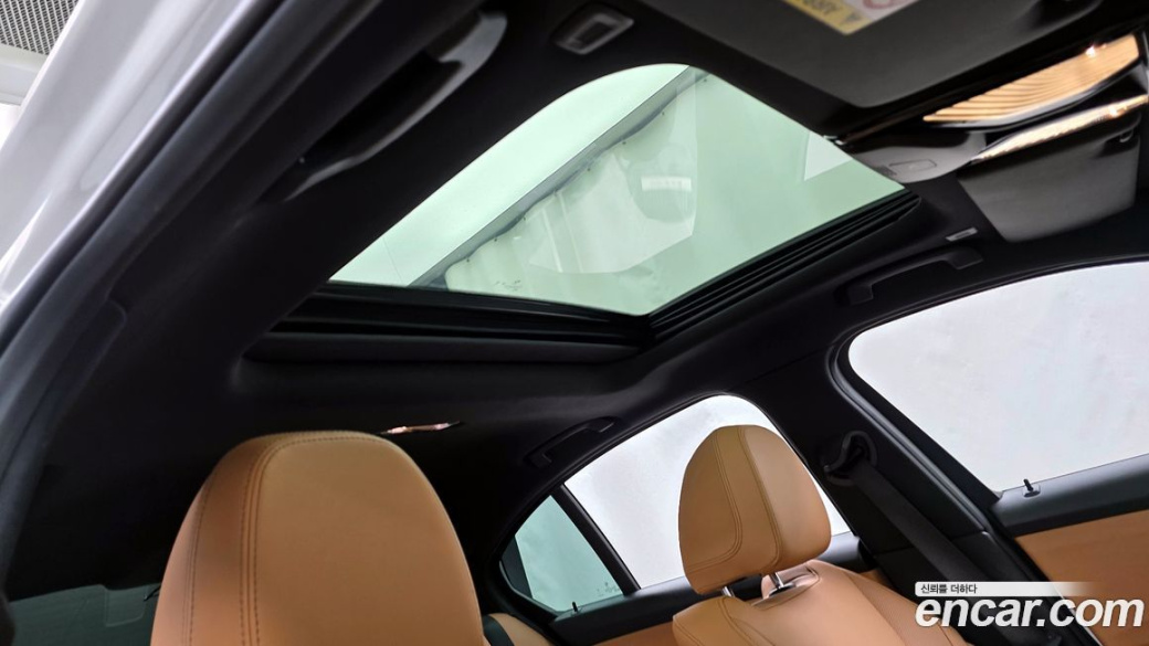 BMW 3-Series 320i M Sport, 2024