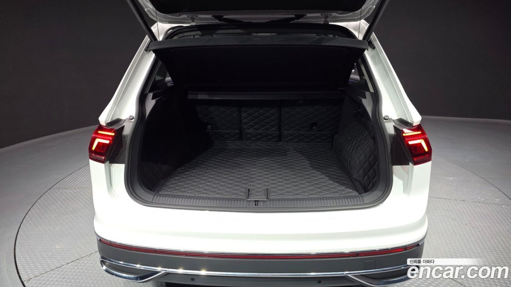 Volkswagen Tiguan 2.0 TDI Prestige, 2023