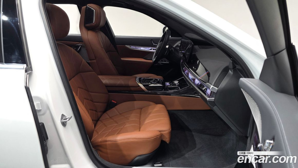 BMW 7-Series 740d xDrive M Sport, 2025