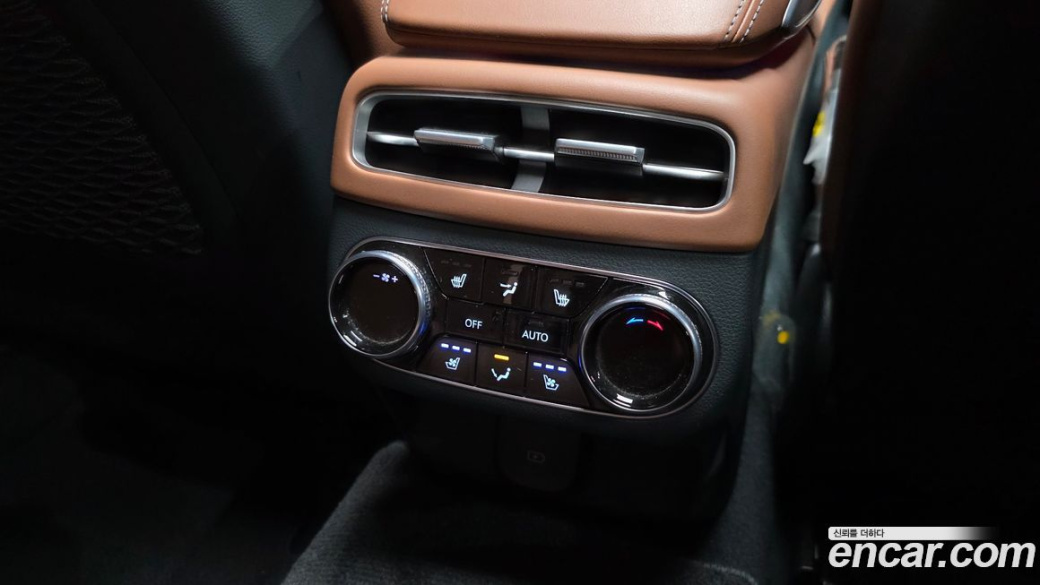 Genesis GV70 2.5T Gasoline 2WD, 2021