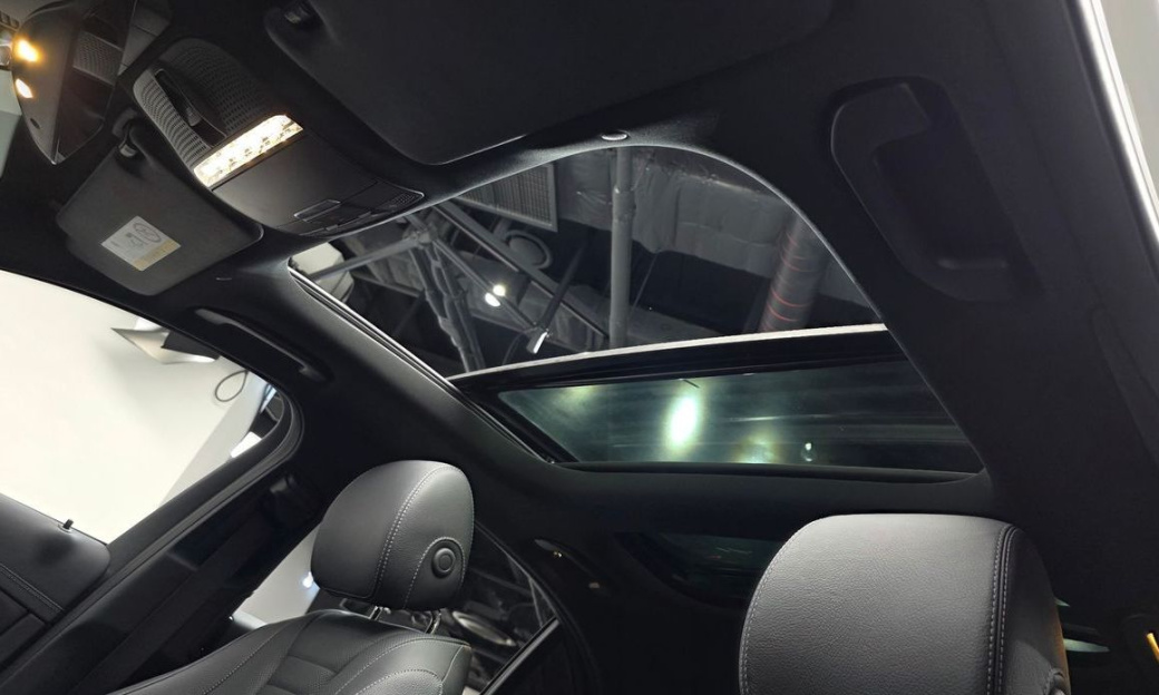 Mercedes-Benz E-Class E350 4MATIC AMG Line, 2022