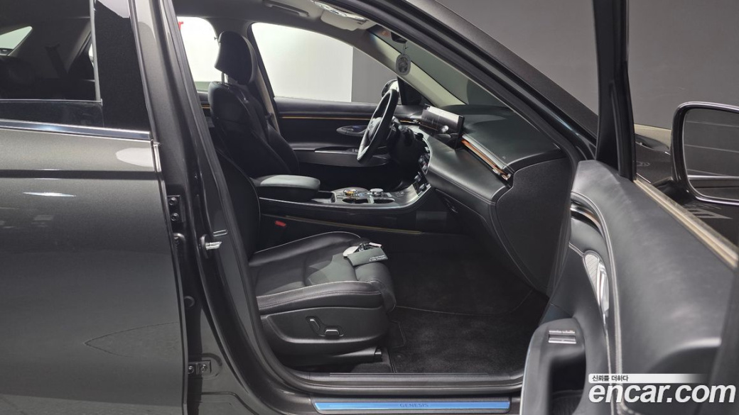 Genesis GV70 2.5T Gasoline AWD, 2025