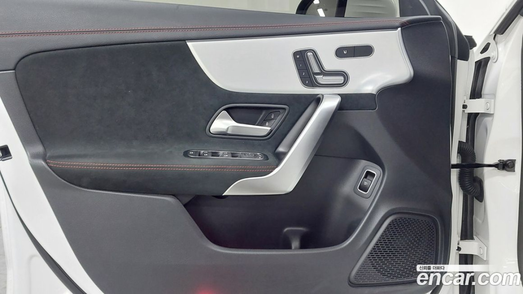 Mercedes-Benz CLA-Class CLA250 4MATIC, 2023