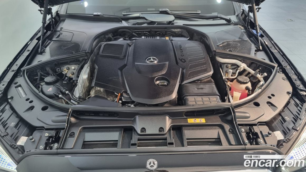 Mercedes-Benz S-Class S350 d 4MATIC, 2025