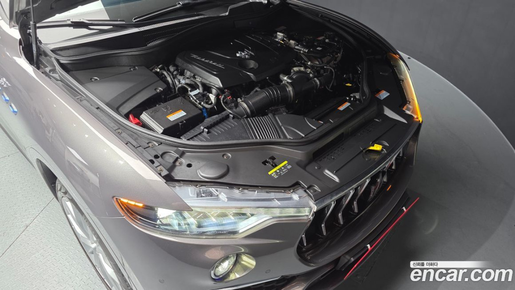 Maserati Levante 2.0 GT AWD, 2022