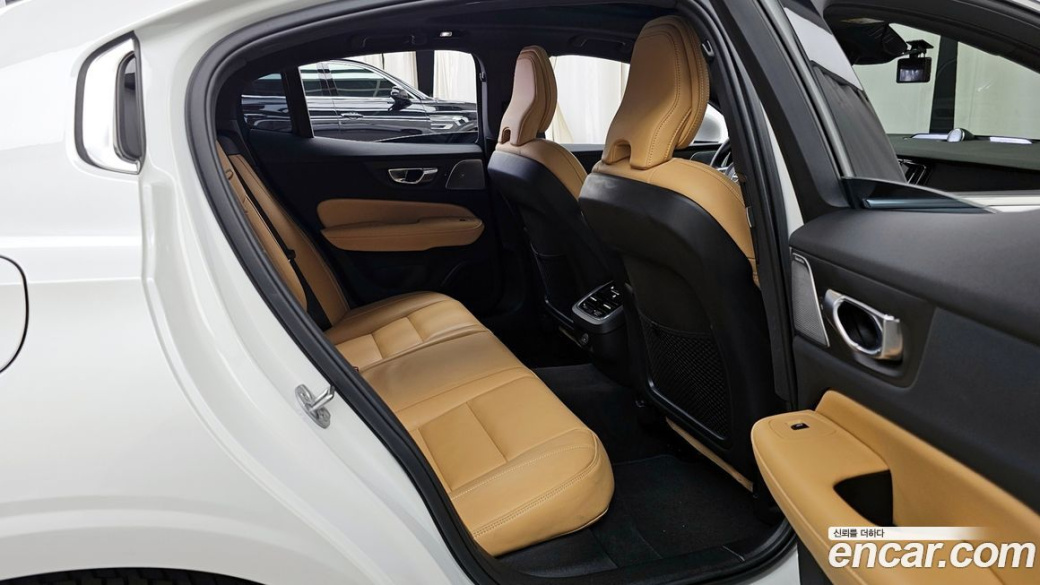 Volvo S60 B5 Ultimate Bright, 2024