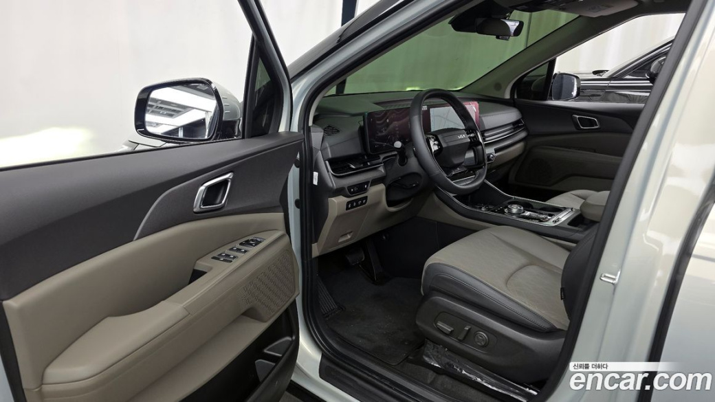 Kia Carnival 9-Seater Noblesse, 2025