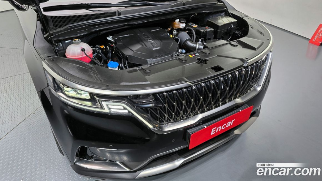 Kia Carnival 9-Seater Signature, 2023
