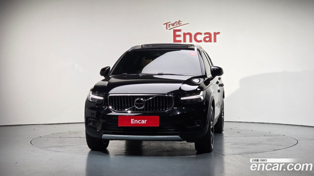 Volvo XC40 B4 Inscription, 2022