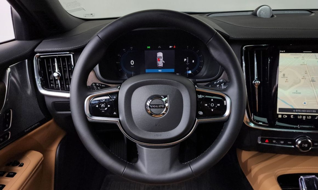 Volvo V90 B5 Ultimate AWD, 2024