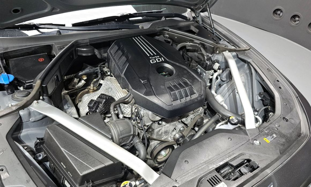 Genesis G70 Gasoline 2.0T 2WD, 2023