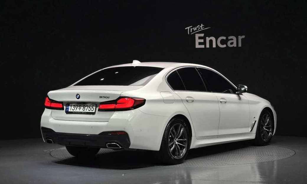 BMW 5-Series 520i M Sport, 2023